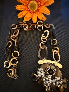 Elegant Brown Resin Chain Necklace with Crystal Floral Pendant